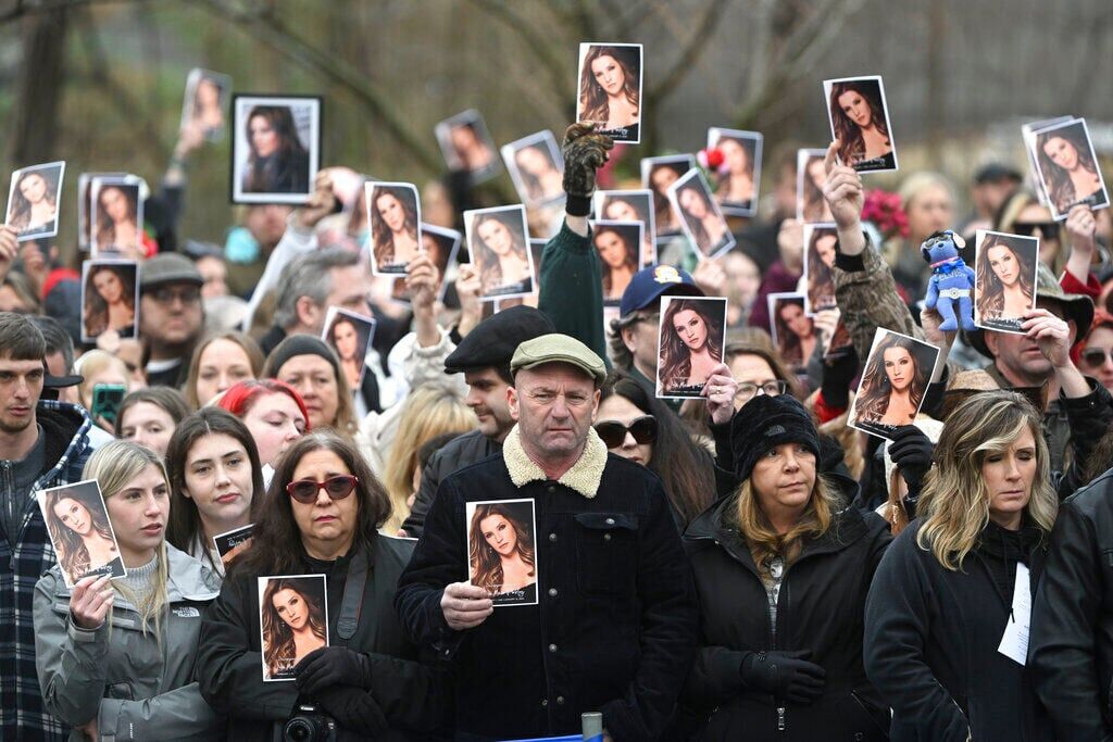 Lisa Marie Presley Memorial